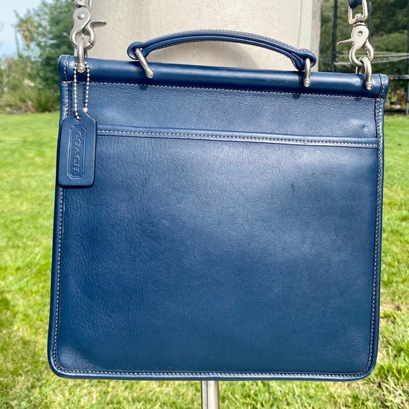 Coach Willis bag in royal blue with nickel hardware - Picture 3 of 15